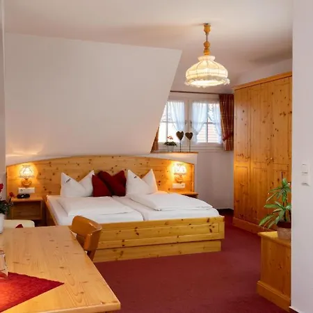 بيت ريفي Landgasthof Baeren