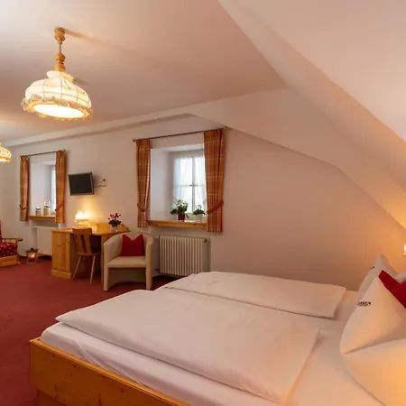 Landgasthof Baeren بيت ريفي